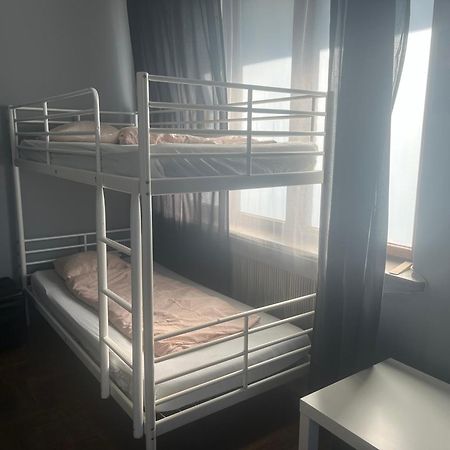 4 Couples & 4 Friends Hostel Krakow Dış mekan fotoğraf